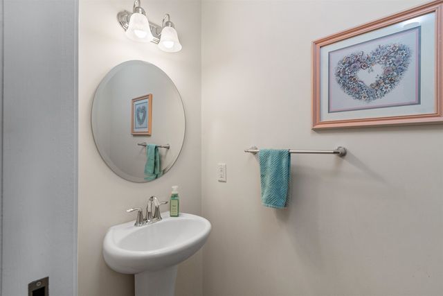 12 Brittany Lane, St. Albans Town, VT 05478