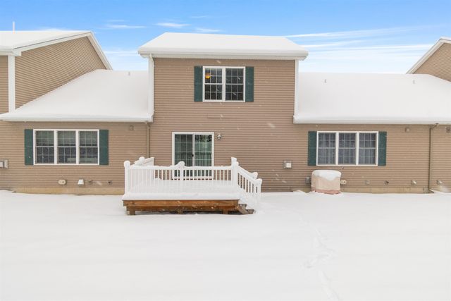 12 Brittany Lane, St. Albans Town, VT 05478