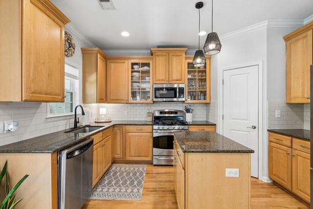 207 Nelliefield Creek Drive, Wando, SC 29492