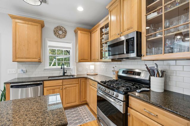 207 Nelliefield Creek Drive, Wando, SC 29492