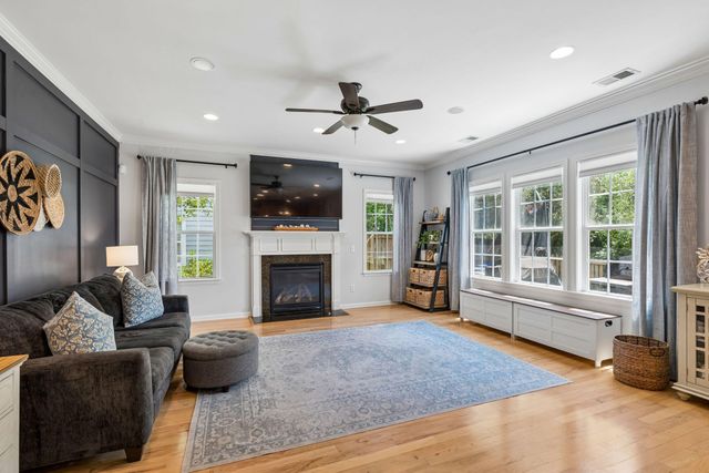 207 Nelliefield Creek Drive, Wando, SC 29492