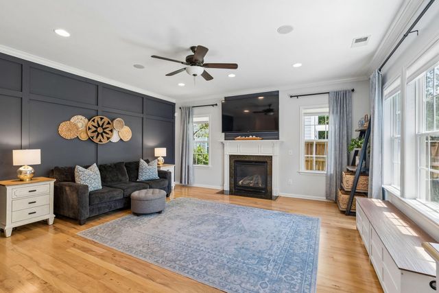207 Nelliefield Creek Drive, Wando, SC 29492