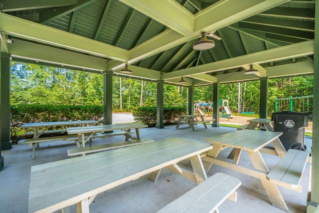 207 Nelliefield Creek Drive, Wando, SC 29492