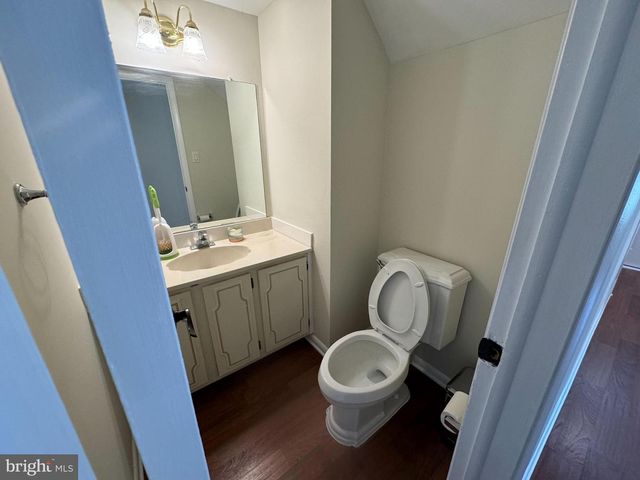 45 WINDSOR MEWS, Cherry Hill, NJ 08002