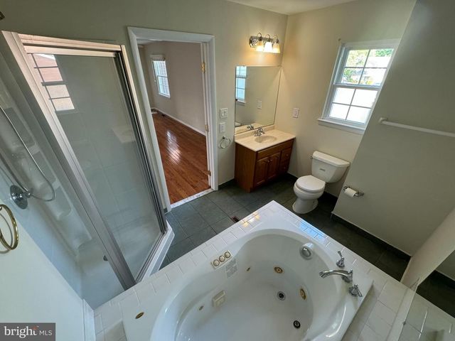 45 WINDSOR MEWS, Cherry Hill, NJ 08002