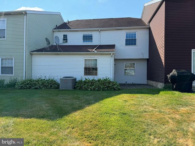 45 WINDSOR MEWS, Cherry Hill, NJ 08002