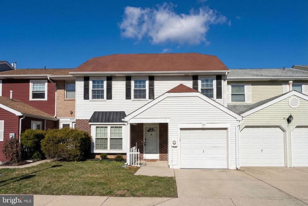 45 WINDSOR MEWS, Cherry Hill, NJ 08002