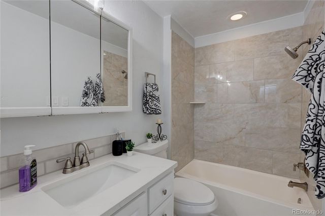 2375 S Linden Court 100, Denver, CO 80222