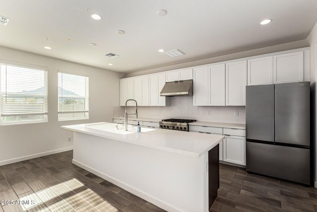 34940 N AUGITE Way, San Tan Valley, AZ 85144