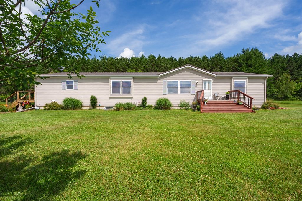 Image 1 of property listing at W366 Albany K, Mondovi, WI 54755