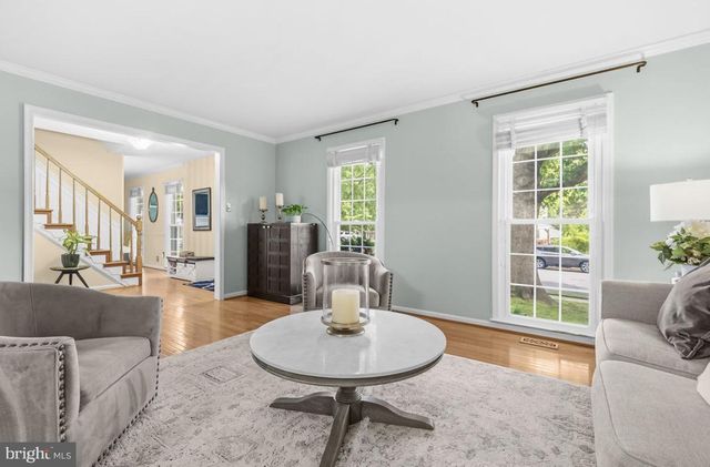 8853 APPLECROSS LN, Springfield, VA 22153