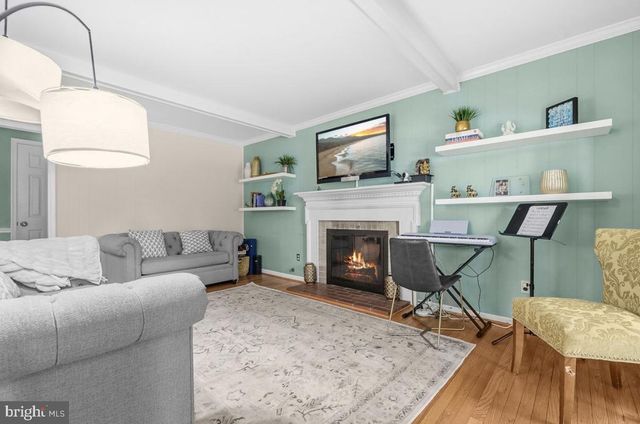 8853 APPLECROSS LN, Springfield, VA 22153