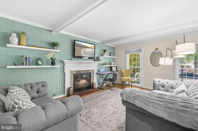 8853 APPLECROSS LN, Springfield, VA 22153
