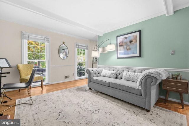 8853 APPLECROSS LN, Springfield, VA 22153