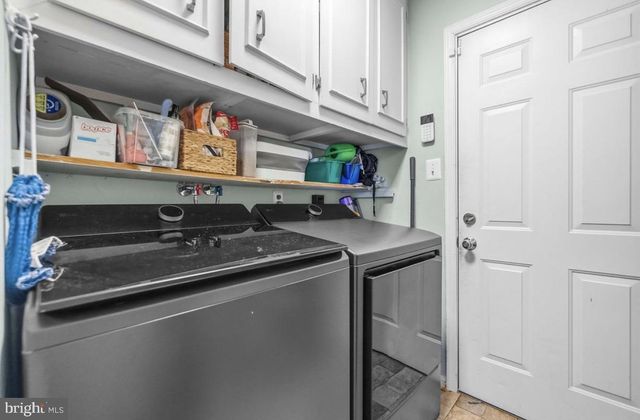 8853 APPLECROSS LN, Springfield, VA 22153
