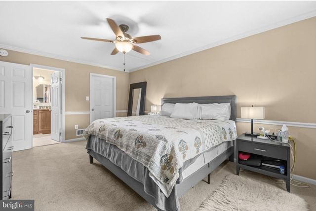 8853 APPLECROSS LN, Springfield, VA 22153