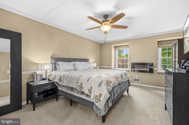 8853 APPLECROSS LN, Springfield, VA 22153