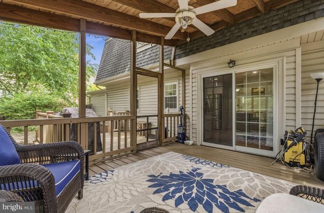 8853 APPLECROSS LN, Springfield, VA 22153