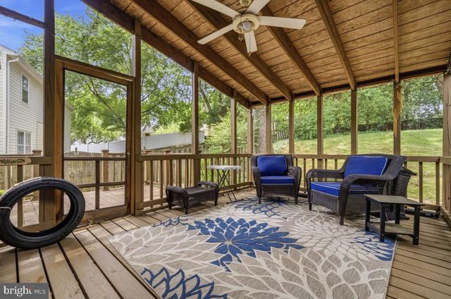 8853 APPLECROSS LN, Springfield, VA 22153