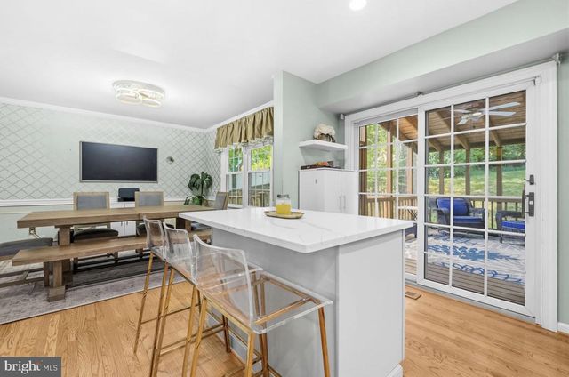 8853 APPLECROSS LN, Springfield, VA 22153