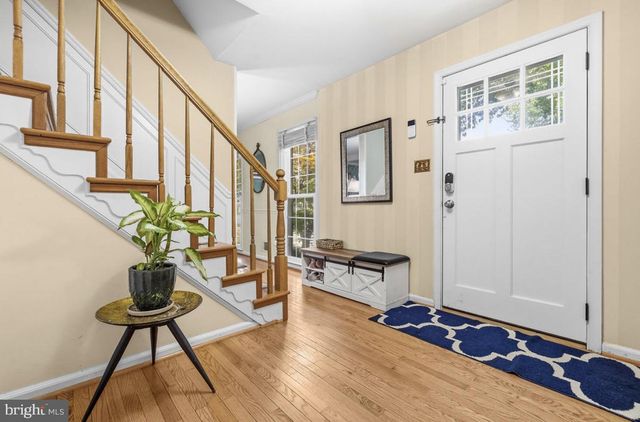 8853 APPLECROSS LN, Springfield, VA 22153