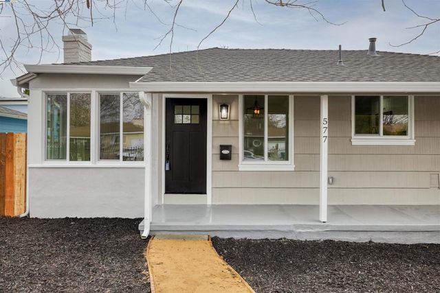 577 Capistrano Dr, Oakland, CA 94603