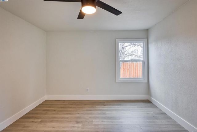 577 Capistrano Dr, Oakland, CA 94603