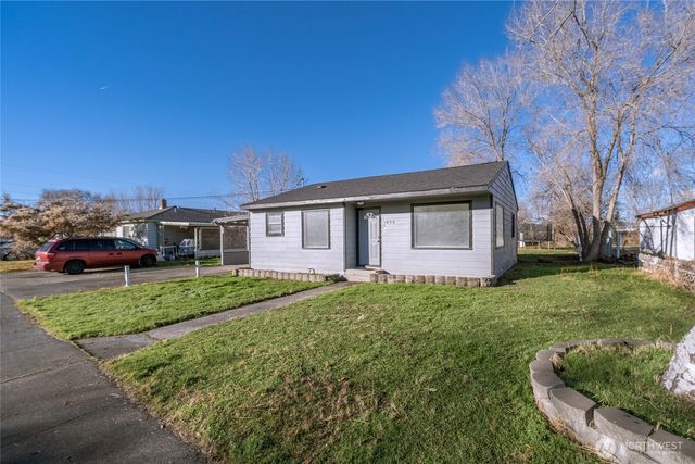 1820 W Lakeside Drive, Moses Lake, WA 98837