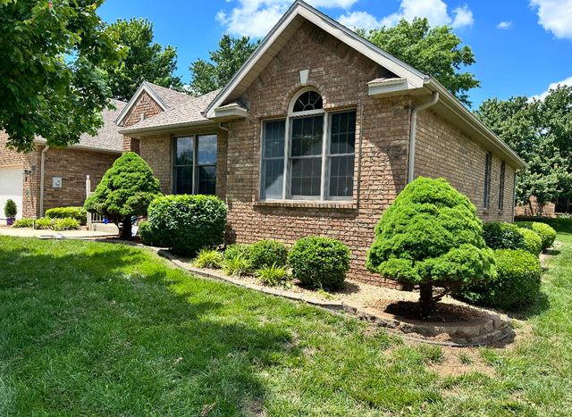 3700 E Dartmoor Court, Springfield, MO 65802