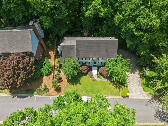 898 Byrnwyck Road NE, Atlanta, GA 30319