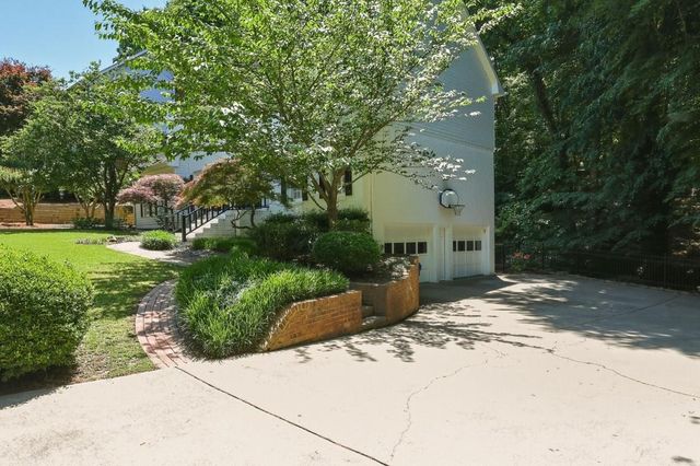 898 Byrnwyck Road NE, Atlanta, GA 30319