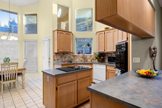 6560 Brisa Del Mar Drive, El Paso, TX 79912
