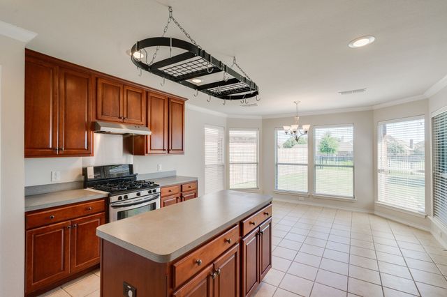 5208 Brookside Drive, Denton, TX 76226