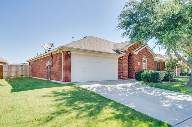 5208 Brookside Drive, Denton, TX 76226
