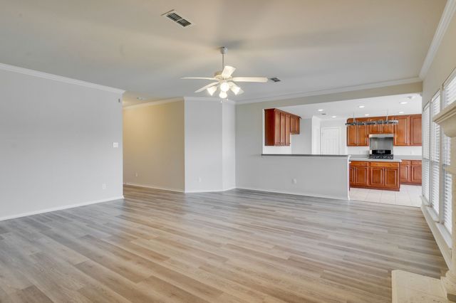 5208 Brookside Drive, Denton, TX 76226