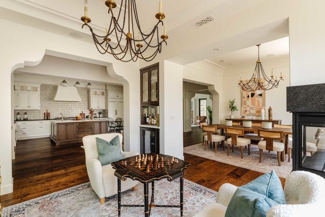 16037 W Junaluska Way, Pacific Palisades, CA 90272