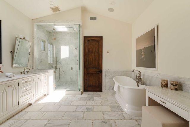 16037 W Junaluska Way, Pacific Palisades, CA 90272