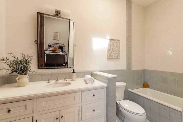 16037 W Junaluska Way, Pacific Palisades, CA 90272