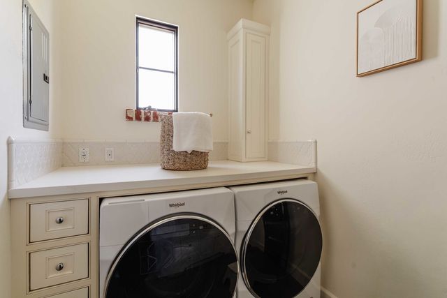 16037 W Junaluska Way, Pacific Palisades, CA 90272