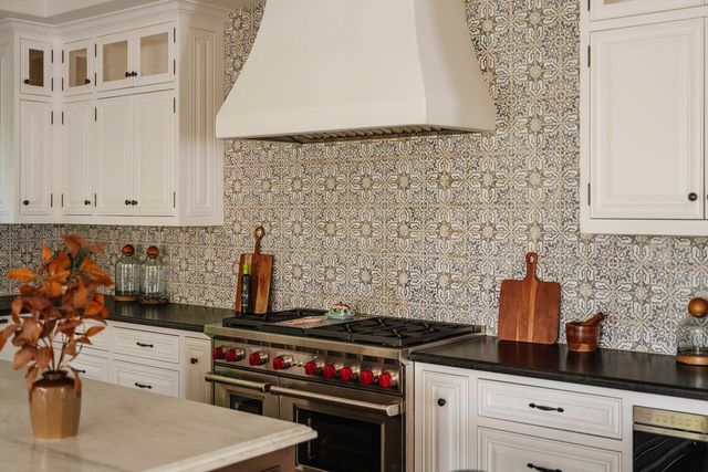 16037 W Junaluska Way, Pacific Palisades, CA 90272