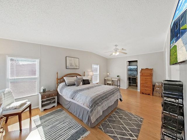 1811 FOX HILL DR, Lakeland, FL 33810