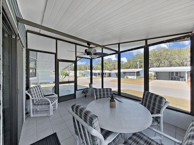 1811 FOX HILL DR, Lakeland, FL 33810