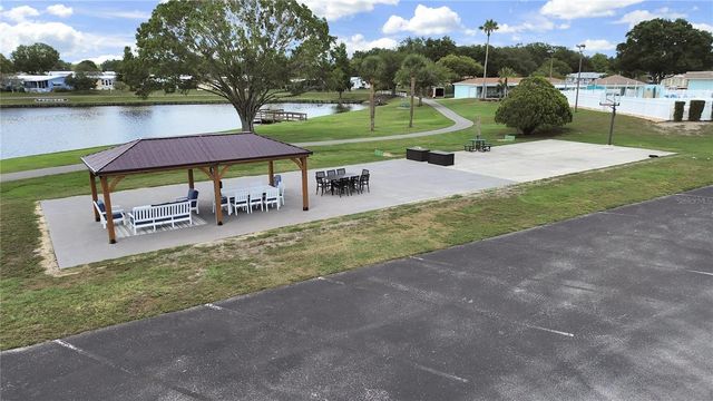 1811 FOX HILL DR, Lakeland, FL 33810