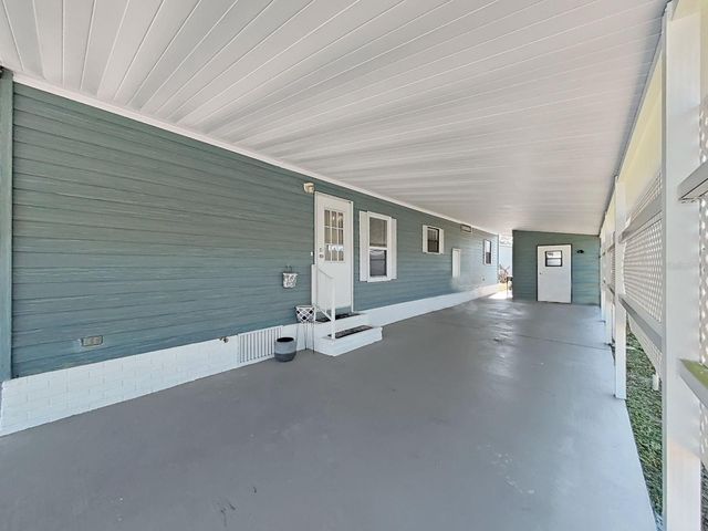 1811 FOX HILL DR, Lakeland, FL 33810