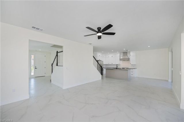 2615 Sunvale CT, Cape Coral, FL 33991