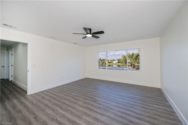 2615 Sunvale CT, Cape Coral, FL 33991