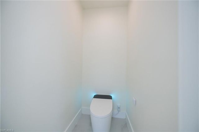 2615 Sunvale CT, Cape Coral, FL 33991