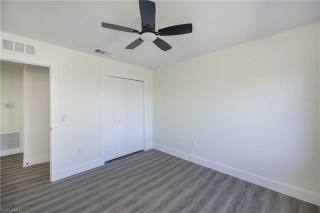 2615 Sunvale CT, Cape Coral, FL 33991