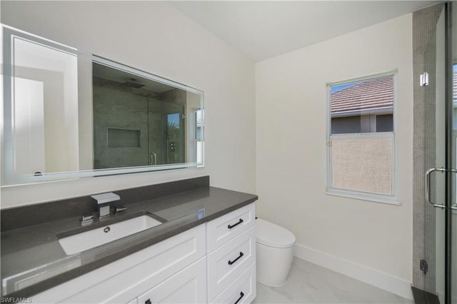 2615 Sunvale CT, Cape Coral, FL 33991