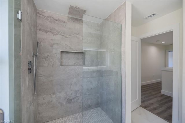 2615 Sunvale CT, Cape Coral, FL 33991